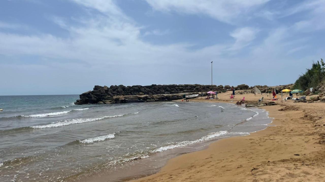 Vila Casa Malo' Ovile la Marinella Exteriér fotografie