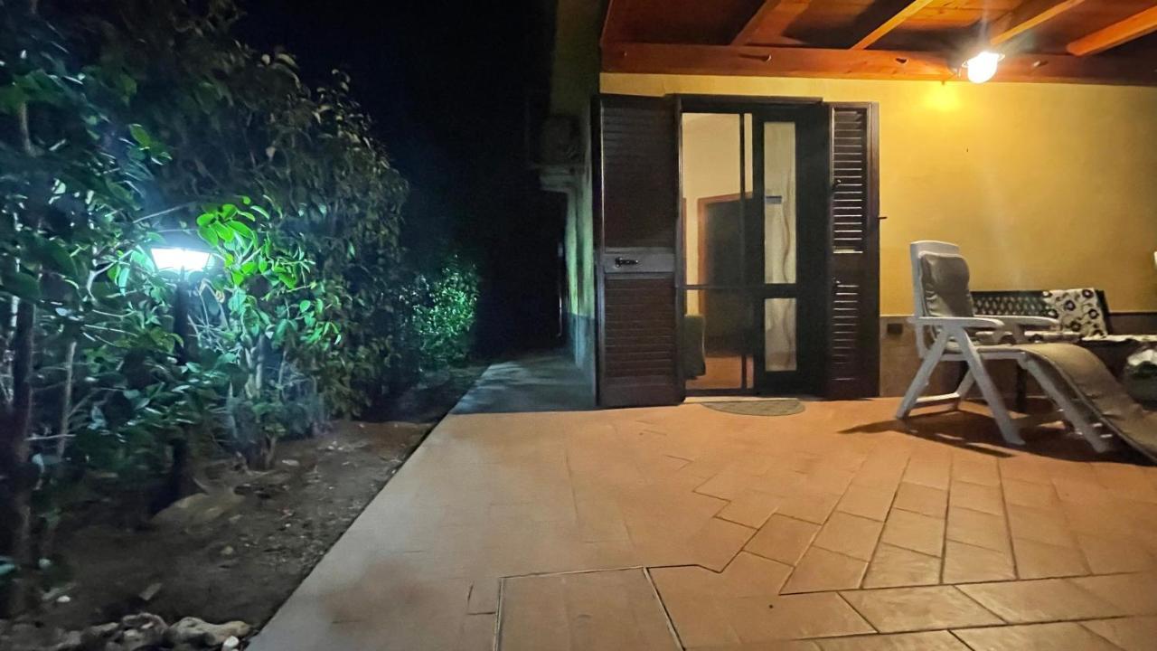 Vila Casa Malo' Ovile la Marinella Exteriér fotografie
