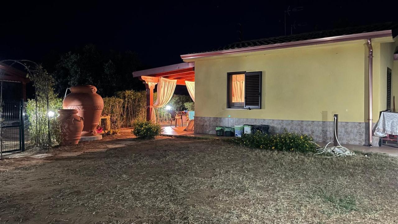 Vila Casa Malo' Ovile la Marinella Exteriér fotografie